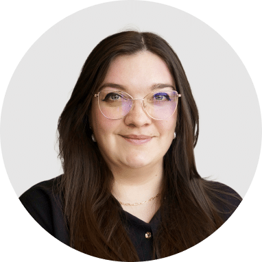 Hannah Nicholls headshot