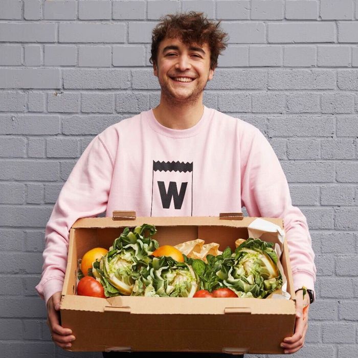 Weezy on-demand grocery delivery